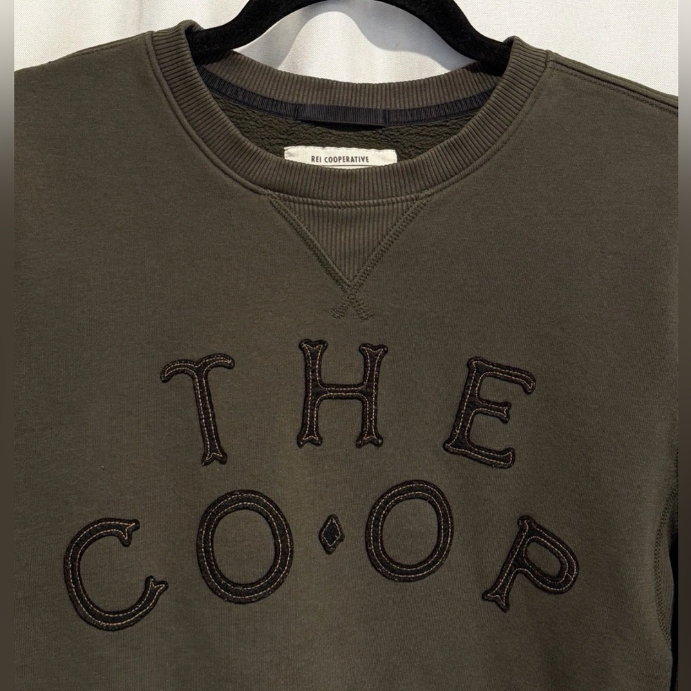 REI CO-OP 80th Anniversary Staff Edition Crewneck Sweatshirt Army Green Small S - Picture 2 of 8